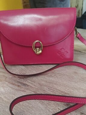 Patricia Nash Hot Pink Leather Crossbody with Gold Ring Closure